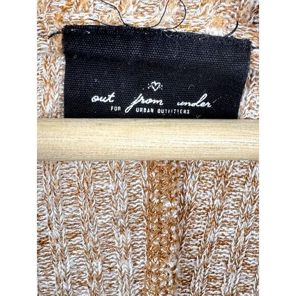 Urban Outfitters "Out From Under" Loose Knit Long Sleeve Button Front Top Sz M - Picture 4 of 6